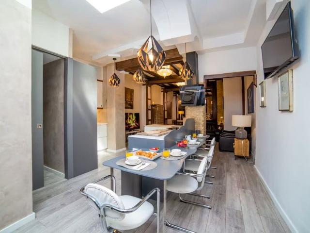 Calle Buenos Aires, Valencia, Valencian Community 46006