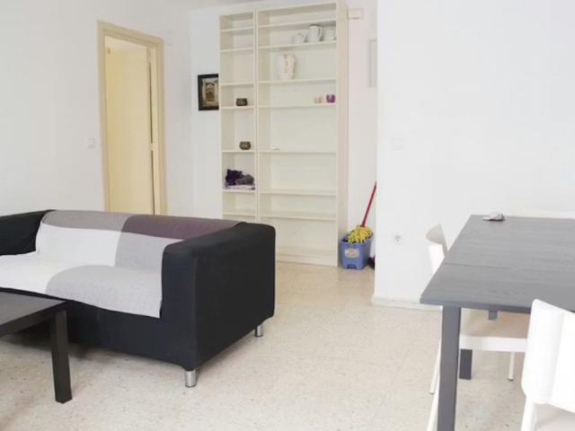 Calle Buiza y Mensaque, Sevilla, Andalusia 41004