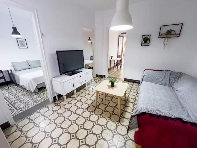 Calle Bustos Tavera, Sevilla, Andalusia 41003