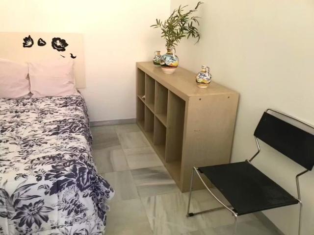 Calle Castellar, Sevilla, Andalusia 41003