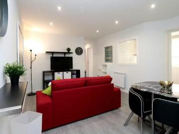 Calle Crisantemo, Getafe, Community of Madrid 28903