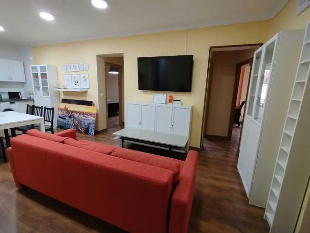 Calle de Toledo, Madrid, Community of Madrid 28005