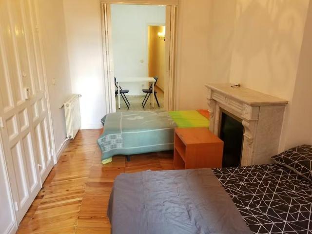 Calle de Torrecilla del Leal, Madrid, Community of Madrid 28012