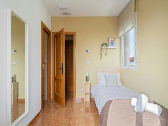 Calle de Triana, Madrid, Community of Madrid 28016