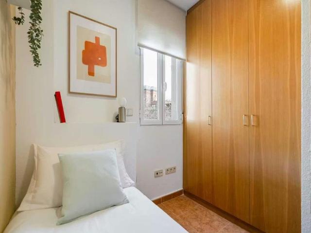 Calle de Triana, Madrid, Community of Madrid 28016