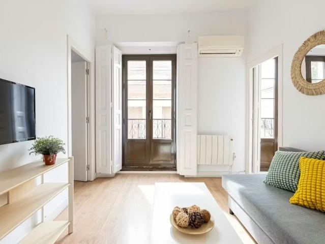 Calle de Tribulete, Madrid, Community of Madrid 28012