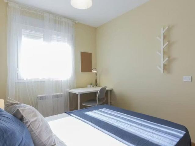 Calle de Turaco, Madrid, Community of Madrid 28011