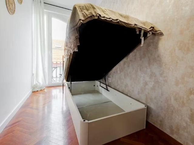 Calle de Ulises, Madrid, Community of Madrid 28043