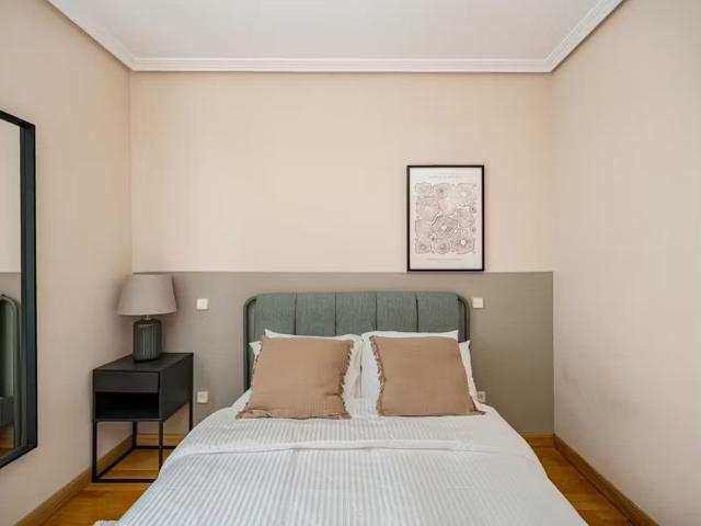 Calle de Umbría, Madrid, Community of Madrid 28043