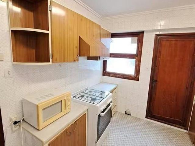 Calle de Utiel, Valencia, Valencian Community 46020