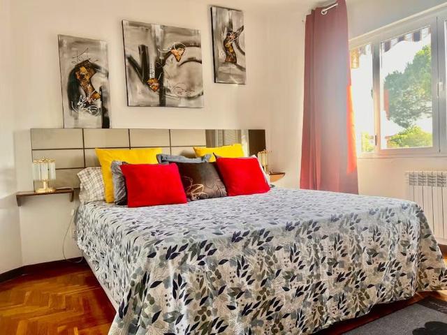 Calle de Valencia, Pozuelo de Alarcón, Community of Madrid 28223