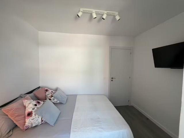Calle de Valmojado, Madrid, Community of Madrid 28047