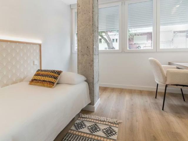 Calle de Villajoyosa, Madrid, Community of Madrid 28041
