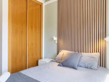 Calle de Alba de Tormes, Madrid, Community of Madrid 28025