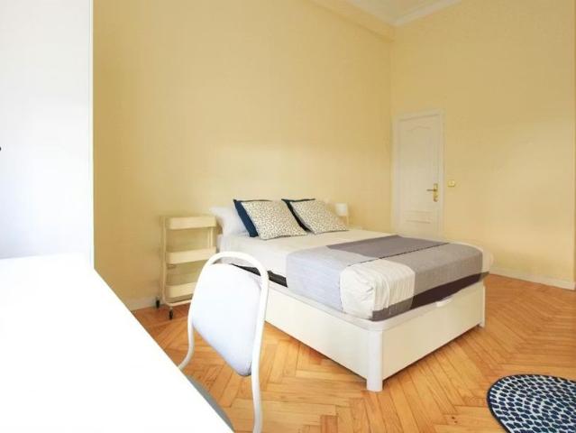 Calle de Amado Nervo, Madrid, Community of Madrid 28007
