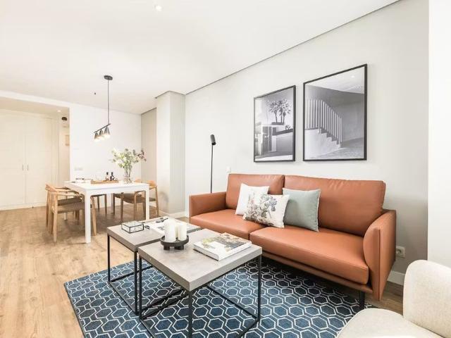 Calle de Ana de Austria, Madrid, Community of Madrid 28050