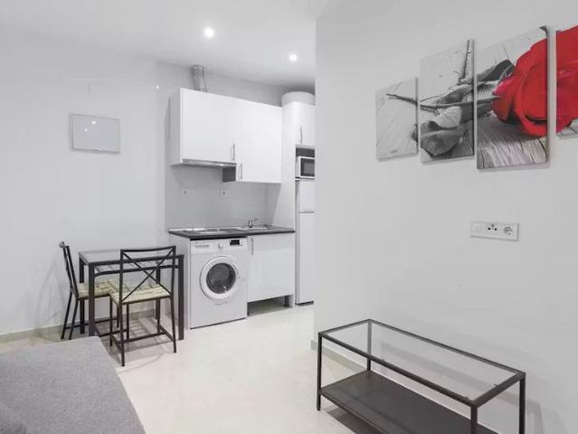 Calle de Antonio Prieto, Madrid, Community of Madrid 28026