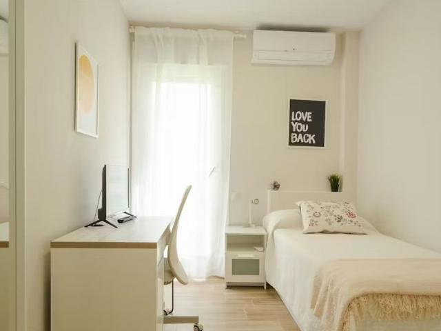 Calle de Antonio Prieto, Madrid, Community of Madrid 28026