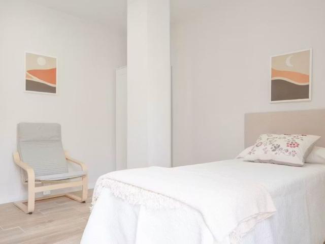 Calle de Antonio Prieto, Madrid, Community of Madrid 28026