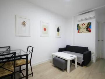 Calle de Antonio Zamora, Madrid, Community of Madrid 28011