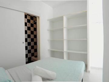 Calle de Antonio Zamora, Madrid, Community of Madrid 28011