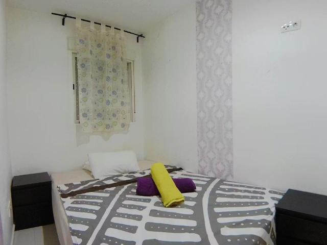 Calle de Antonio Zamora, Madrid, Community of Madrid 28011