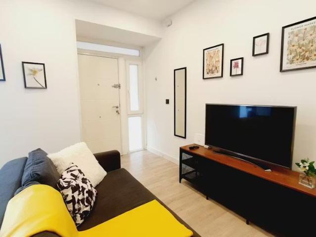 Calle de Arganzuela, Madrid, Community of Madrid 28005
