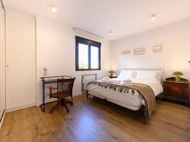 Calle de Arturo Soria, Madrid, Community of Madrid 28027