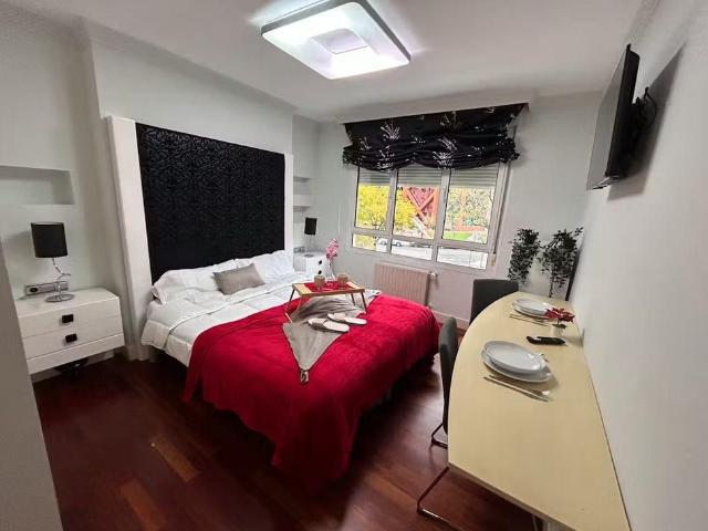 Calle de Arturo Soria, Madrid, Community of Madrid 28033