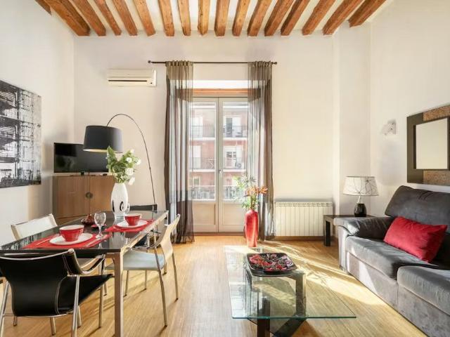 Calle de Atocha, Madrid, Community of Madrid 28012