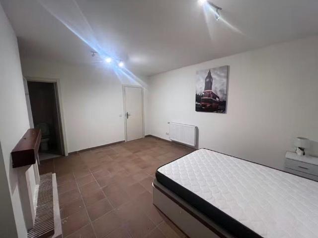 Calle de Basilio de Prado, Madrid, Community of Madrid 28035