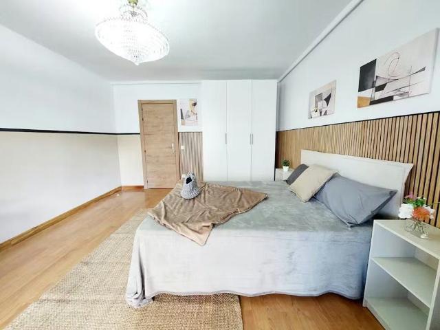 Calle de Beatriz de Bobadilla, Madrid, Community of Madrid 28040