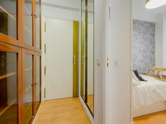 Calle de Biarritz, Madrid, Community of Madrid 28028