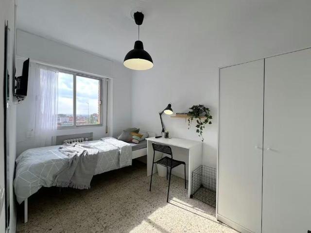 Calle de Camarena, Madrid, Community of Madrid 28047