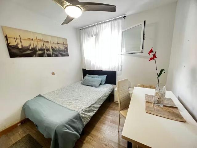 Calle de Cantalapiedra, Madrid, Community of Madrid 28038
