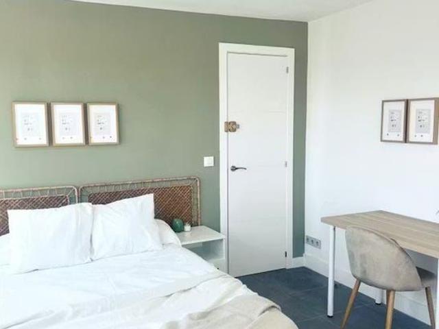 Calle de Canillas, Madrid, Community of Madrid 28002