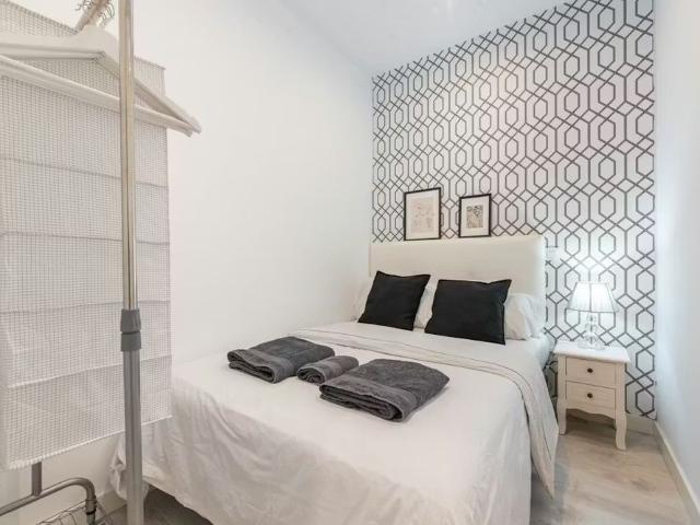 Calle de Calatrava, Madrid, Community of Madrid 28005