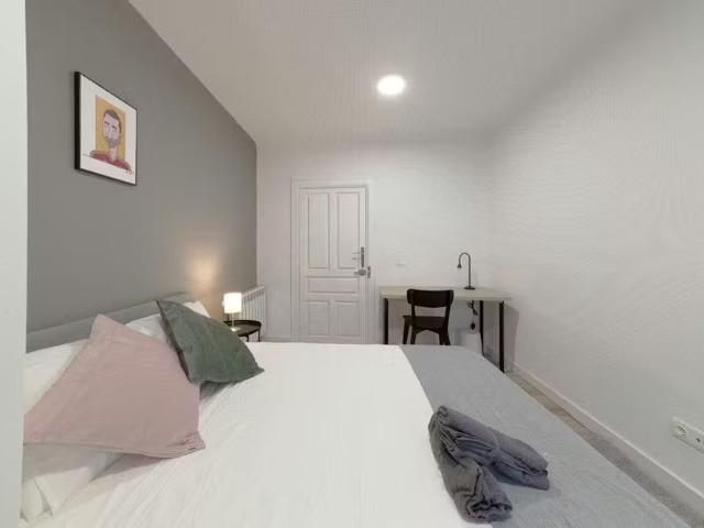 Calle de Carranza, Madrid, Community of Madrid 28004