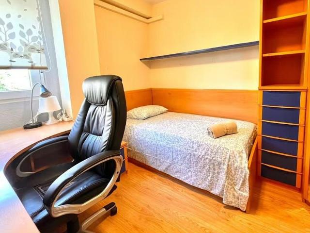Calle de Castrillo de Aza, Madrid, Community of Madrid 28031