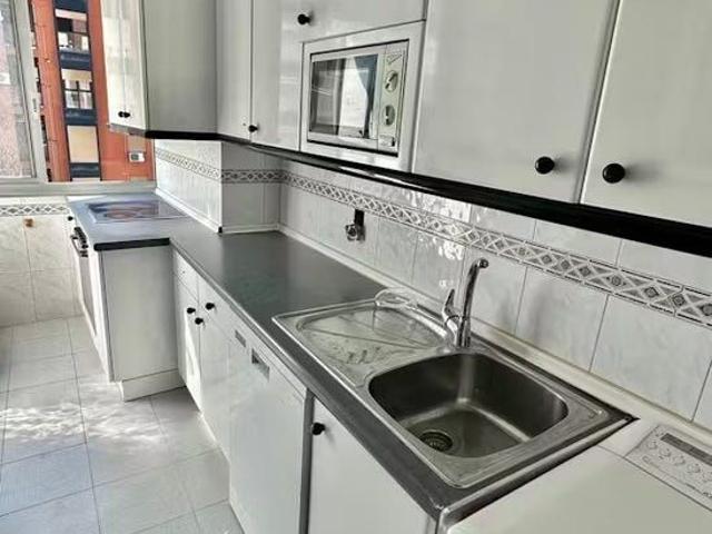 Calle de Cavanilles, Madrid, Community of Madrid 28007