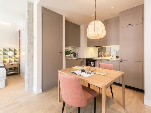 Calle de Colomer, Madrid, Community of Madrid 28028
