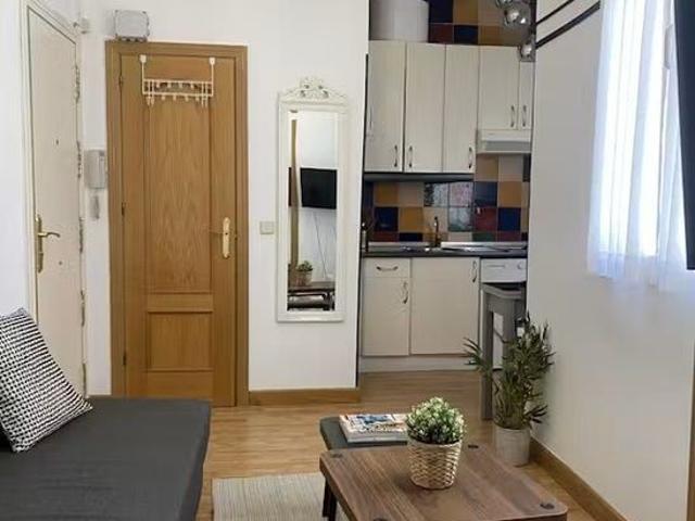 Calle de Eloy Gonzalo, Madrid, Community of Madrid 28010