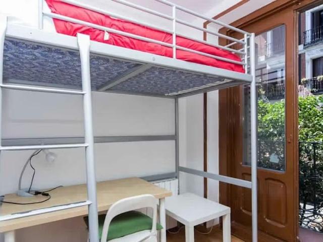 Calle de Embajadores, Madrid, Community of Madrid 28012