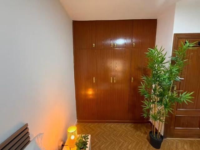 Calle de Eugenia de Montijo, Madrid, Community of Madrid 28025