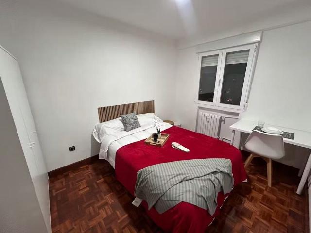 Calle de Fermín Caballero, Madrid, Community of Madrid 28034