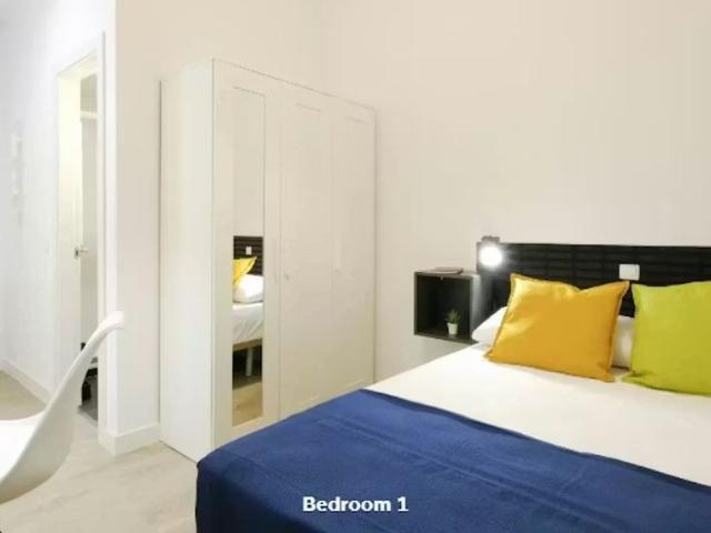 Calle de Fernando VI, Madrid, Community of Madrid 28004