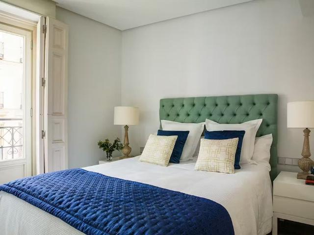 Calle de Fernando VI, Madrid, Community of Madrid 28004