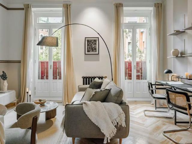 Calle de Francisco de Rojas, Madrid, Community of Madrid 28010