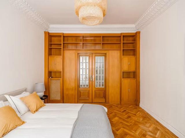 Calle de Gaztambide, Madrid, Community of Madrid 28015