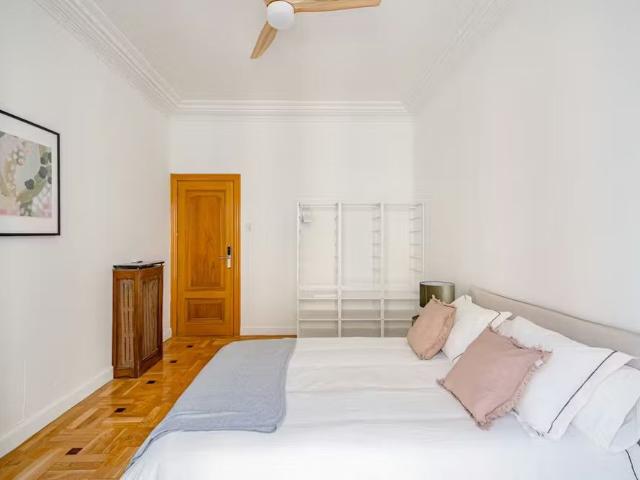 Calle de Gaztambide, Madrid, Community of Madrid 28015